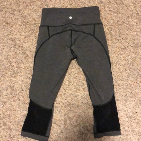 Lululemon cropped leggings - Picture 2 of 6